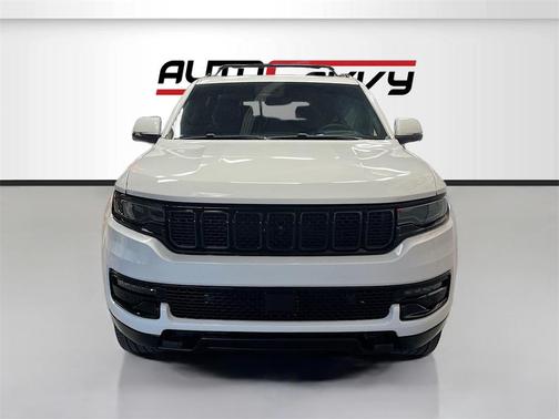 2022 Jeep Wagoneer Series II Carbide 4x4