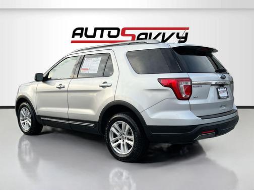 Ingot Silver 2019 Ford Explorer XLT