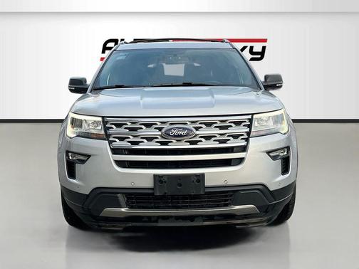 Ingot Silver 2019 Ford Explorer XLT