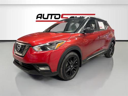 2020 Nissan Kicks SR