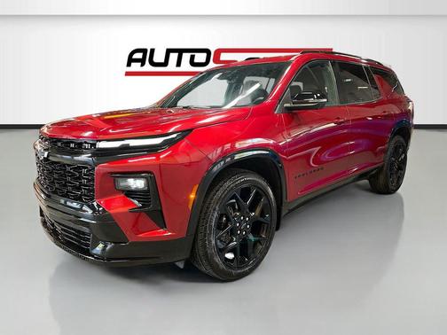 Radiant Red Tintcoat 2026 Chevrolet Traverse RS
