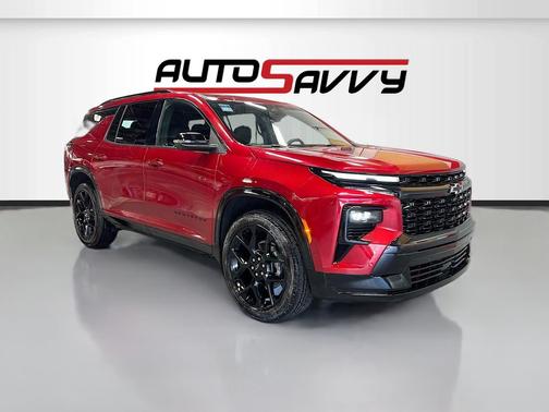 Radiant Red Tintcoat 2026 Chevrolet Traverse RS