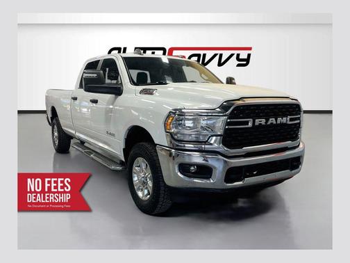 Bright White Clearcoat 2024 RAM 2500 Big Horn
