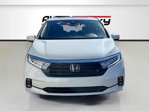 Platinum White Pearl 2023 Honda Odyssey Elite
