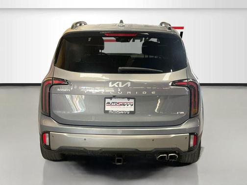 Everlasting Silver 2023 Kia Telluride EX X-Line