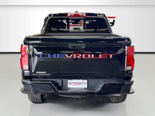 Black 2024 Chevrolet Colorado Z71