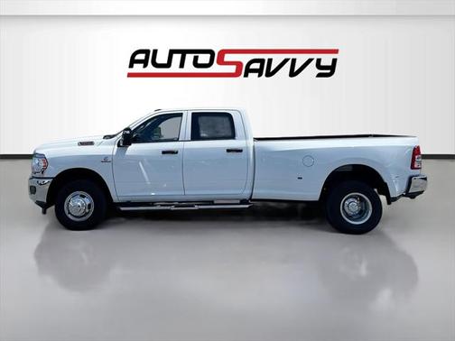 2024 RAM 3500 Tradesman Crew Cab 4x4 8' Box