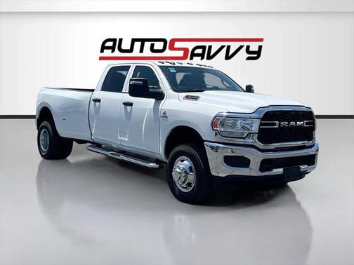 2024 RAM 3500 Tradesman Crew Cab 4x4 8' Box