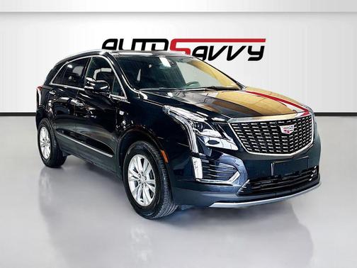 Stellar Black Metallic 2025 Cadillac XT5 Luxury