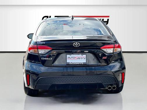 Black Sand Pearl 2022 Toyota Corolla SE