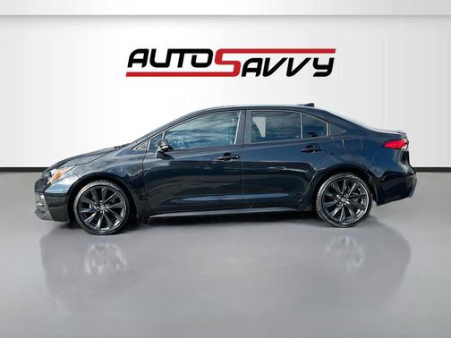 Black Sand Pearl 2022 Toyota Corolla SE