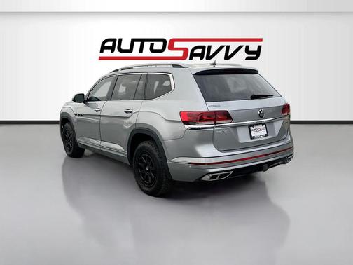 Platinum Gray Metallic 2022 Volkswagen Atlas 3.6L SEL Premium
