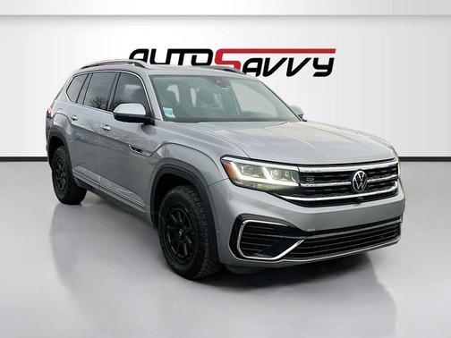 Platinum Gray Metallic 2022 Volkswagen Atlas 3.6L SEL Premium