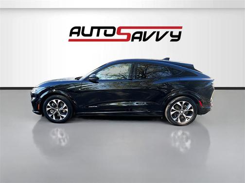 2022 Ford Mustang Mach-E Premium