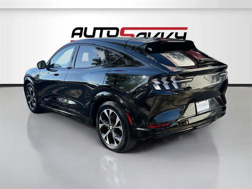 2022 Ford Mustang Mach-E Premium