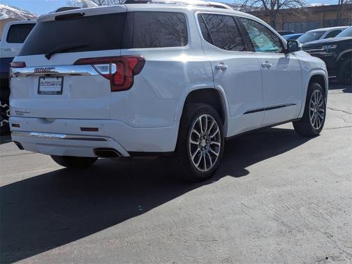 2020 GMC Acadia Denali