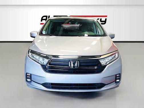 Lunar Silver Metallic 2024 Honda Odyssey EX-L