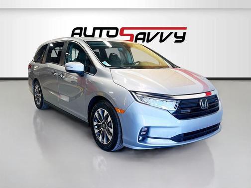 Lunar Silver Metallic 2024 Honda Odyssey EX-L