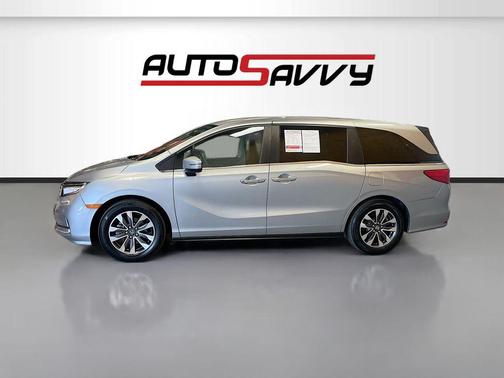Lunar Silver Metallic 2024 Honda Odyssey EX-L