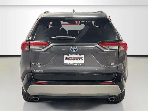 2024 Toyota RAV4 Hybrid SE