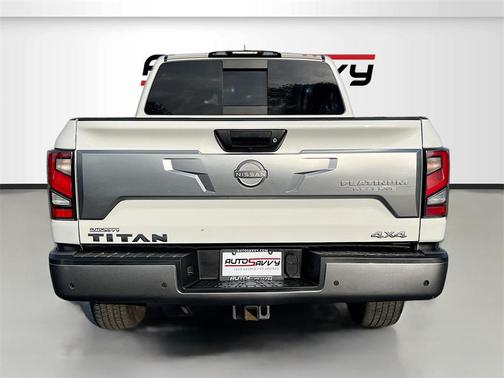 2024 Nissan Titan Platinum Reserve