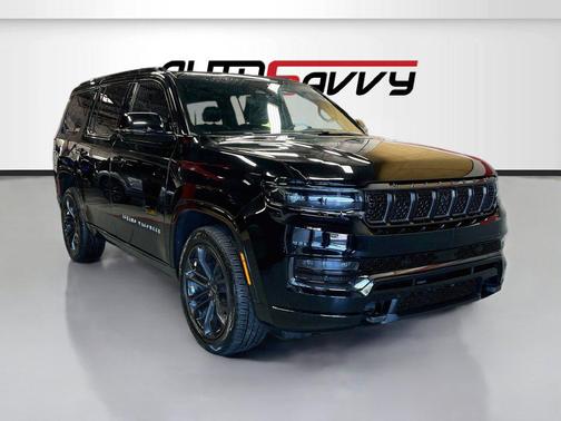 Diamond Black Crystal Pearlcoat 2023 Jeep Grand Wagoneer Series I