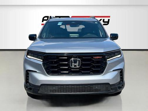 Silver 2025 Honda Pilot TrailSport