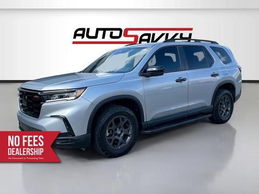 Silver 2025 Honda Pilot TrailSport