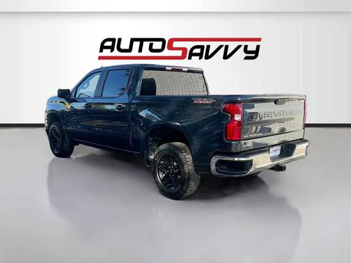 Shadow Gray Metallic 2021 Chevrolet Silverado 1500 Custom Trail Boss