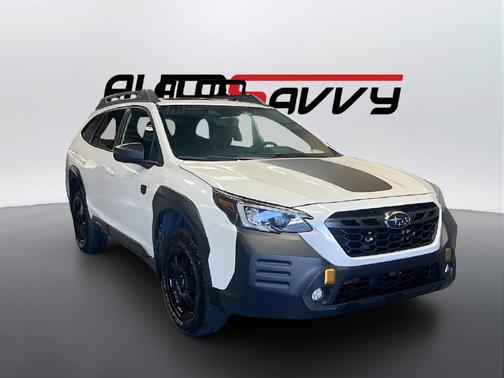 Crystal White Pearl 2023 Subaru Outback Base