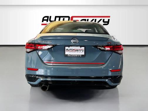 Atlantic Gray/Super Black 2025 Nissan Sentra SR