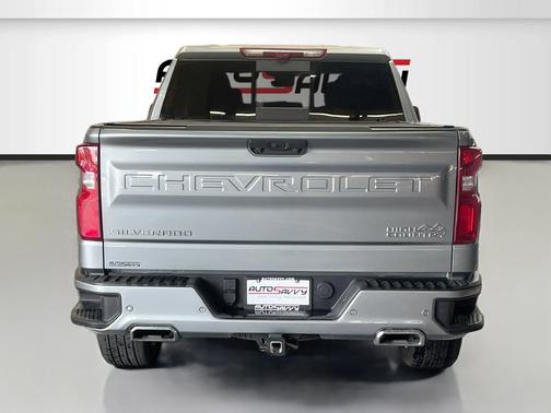 Sterling Gray Metallic 2025 Chevrolet Silverado 1500 High Country