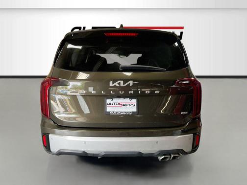 Dark Moss 2023 Kia Telluride S