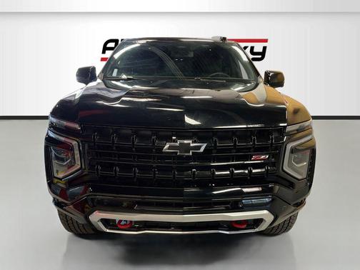 Black 2025 Chevrolet Tahoe 4WD Z71