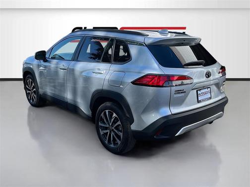 2022 Toyota Corolla Cross XLE