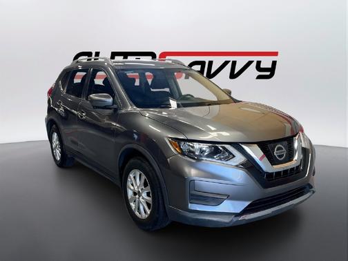 Gun Metallic 2017 Nissan Rogue SV