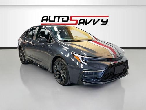 Underground 2025 Toyota Corolla SE