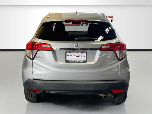 Silver 2022 Honda HR-V EX