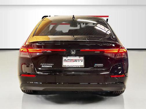 Crystal Black Pearl 2024 Honda Accord Hybrid Sport