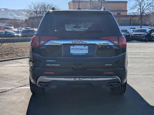 2019 GMC Acadia Denali