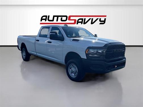 2024 RAM 2500 Tradesman Crew Cab 4x4 8' Box