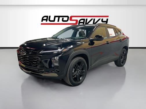 Mosaic Black Metallic 2025 Chevrolet Trax ACTIV