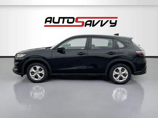 Crystal Black Pearl 2023 Honda HR-V LX