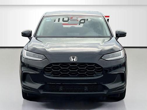 Crystal Black Pearl 2023 Honda HR-V LX