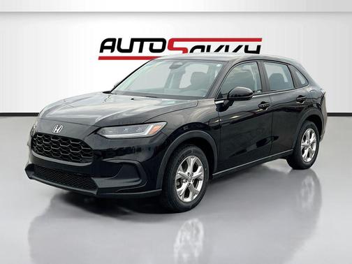 Crystal Black Pearl 2023 Honda HR-V LX