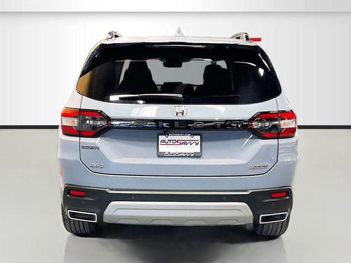 Gray 2025 Honda Pilot Touring 8-Passenger