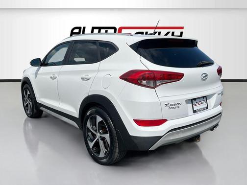 2017 Hyundai TUCSON Sport