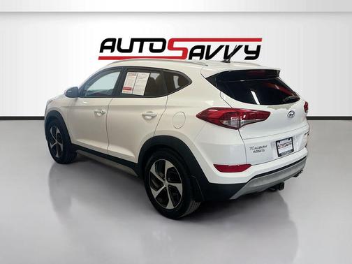 2017 Hyundai TUCSON Sport