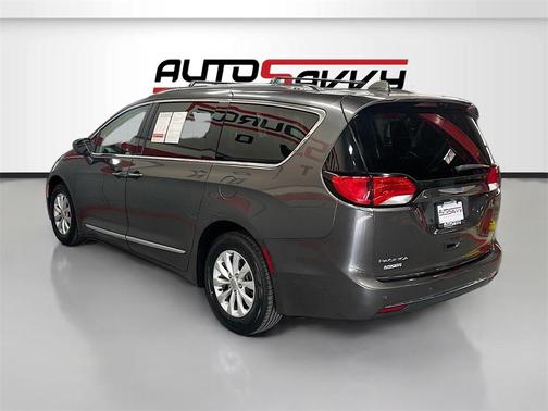 2018 Chrysler Pacifica Touring-L Plus