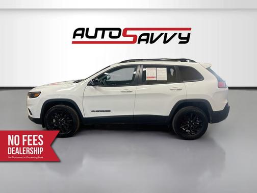 Bright White Clearcoat 2023 Jeep Cherokee Altitude